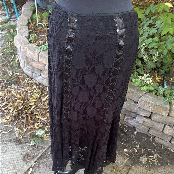 Elegant Boho Black Lace Skirt. Size M. - Picture 6 of 6